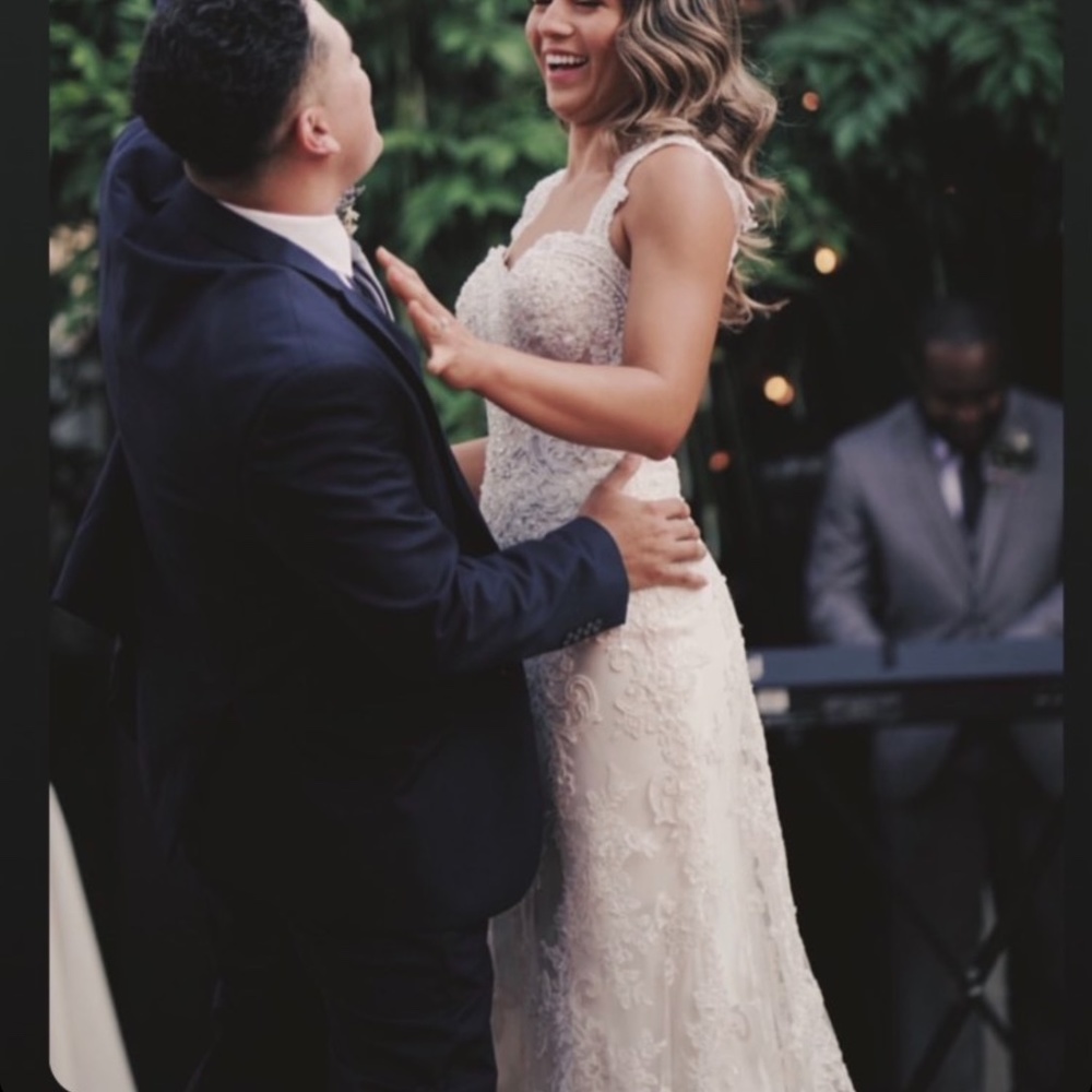Wedding Dress - Picture 2 of 3